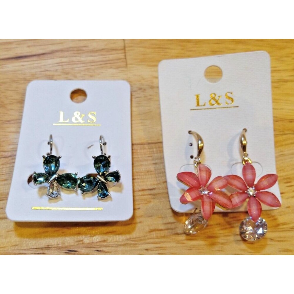 2 Pairs Brand New L&S Flower Earrings Studs Floral Jewelry Lot NIP